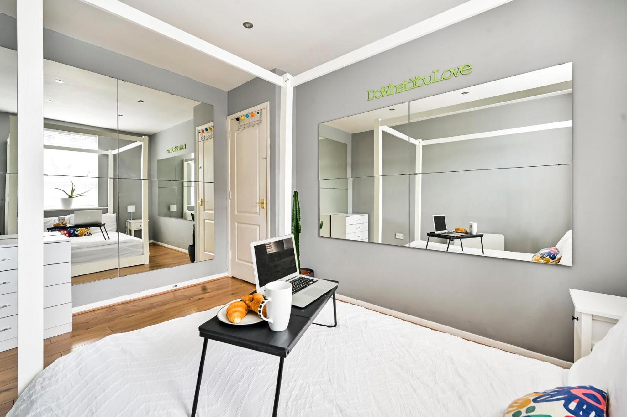 Cosy 1-Bed E15, Sleeps 4, 1 Min From Tube Station Near O2 Arena Apartment London Exterior photo