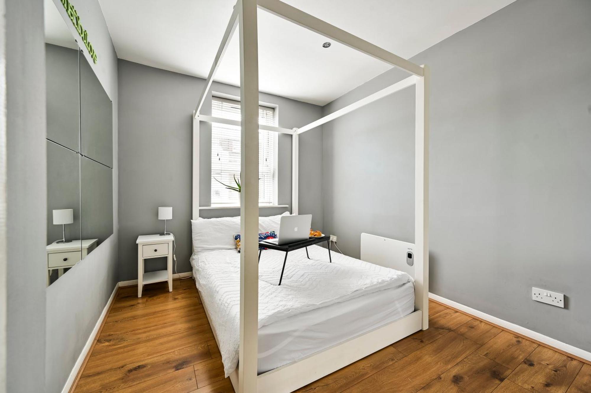 Cosy 1-Bed E15, Sleeps 4, 1 Min From Tube Station Near O2 Arena Apartment London Exterior photo