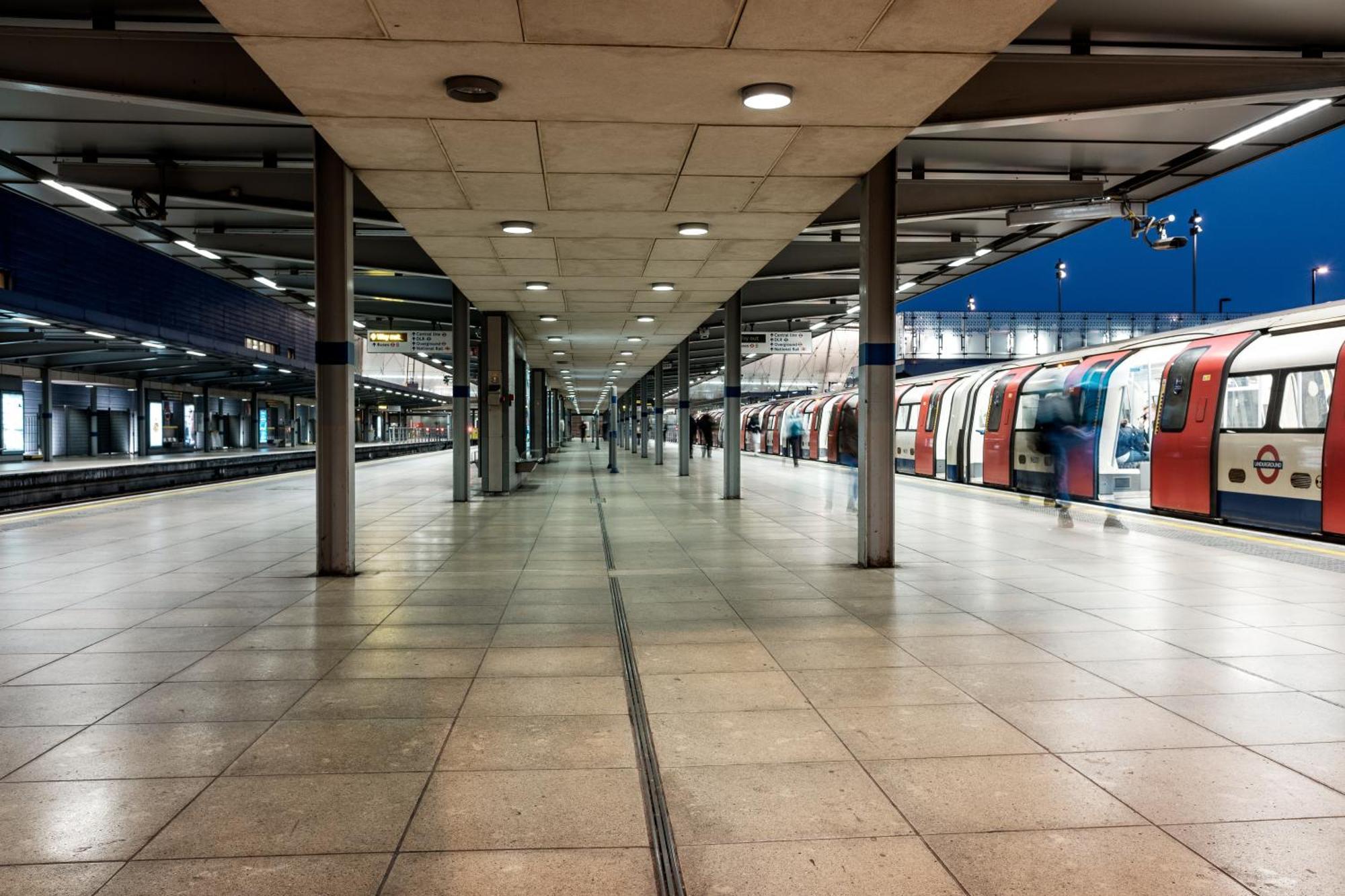 Cosy 1-Bed E15, Sleeps 4, 1 Min From Tube Station Near O2 Arena Apartment London Exterior photo